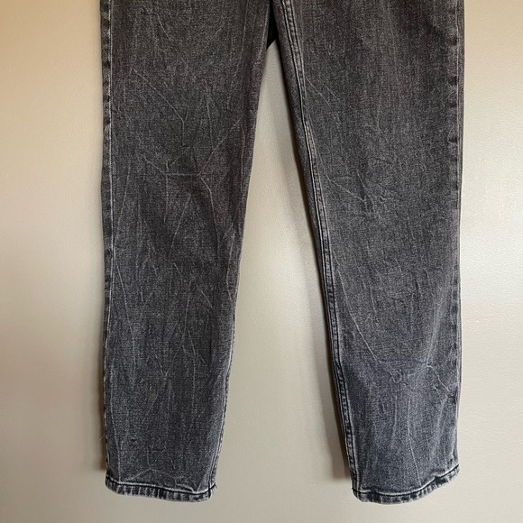 Abercrombie & Fitch Curve Love High Rise Mom Jean Size 25 Black Grey Relaxed Fit - Picture 8 of 16